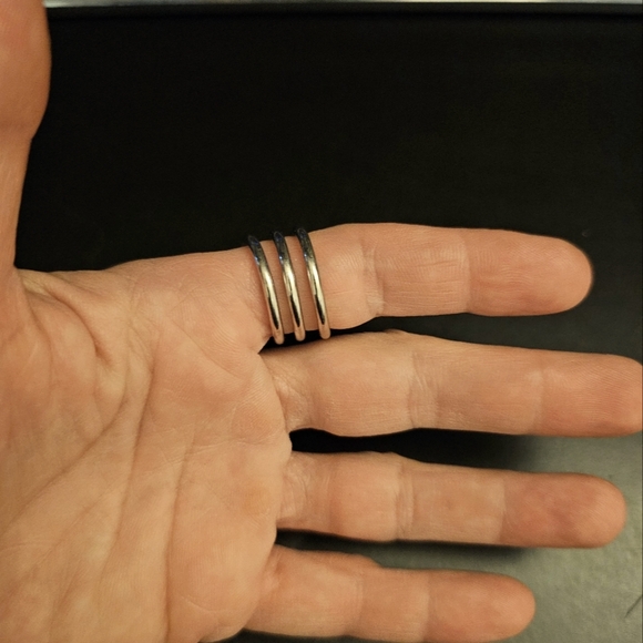 Silver wrap around ring - Picture 3 of 3